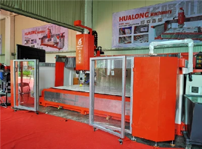 5 צירים CNC Sawjet